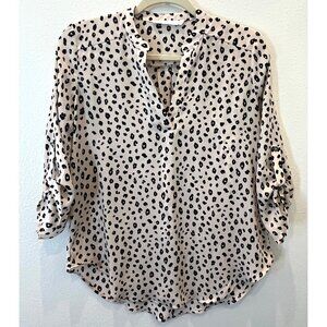 Lush Small Cream Cheetah Print Roll Tab Sleeves Casual Lightweight Sheer